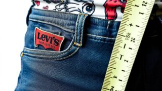 「リーバイスのL32は何センチ？🧵 身長別の最適レングス選びで失敗しない！」